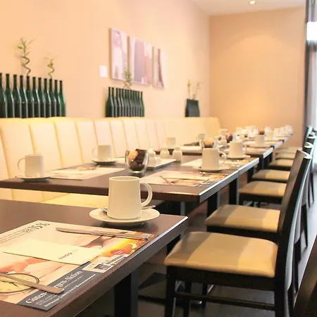 Hotel Intercityhotel 4*